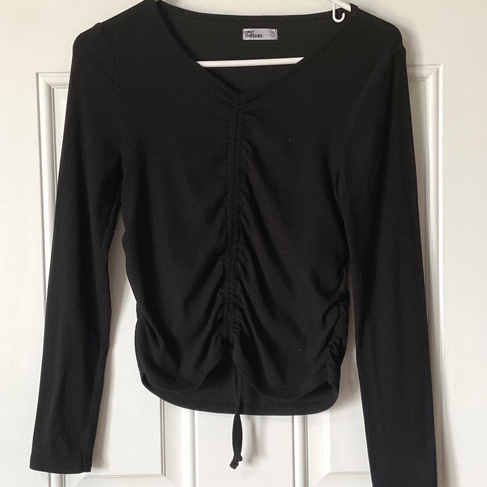 Juniors Black Ruched Top Long Sleeve — XL (Juniors) S (Womens)